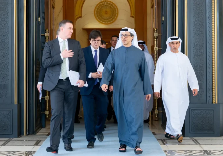 منصور بن زايد