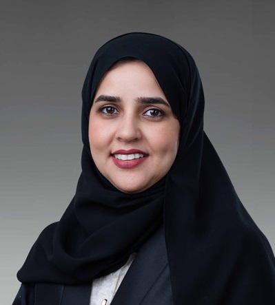 صورة - سعادة عائشة يوسف وكيل وزارة تمكين المجتمع_result_result