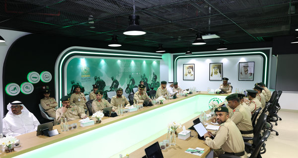 مجلس القيادات العليا بشرطة دبي يناقش المؤشرات الاستراتيجية وخطط التحول الرقمي (2) - Dubai Police Sen_result