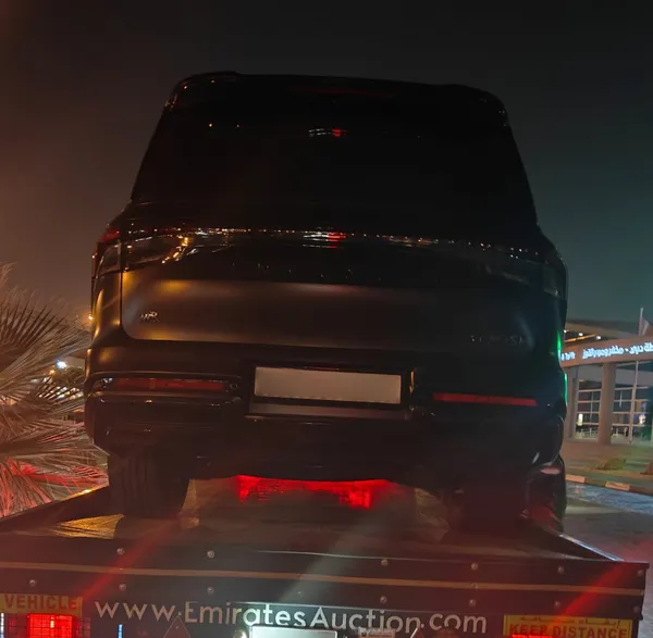 شرطة دبي تضبط سائقاً قاد مركبته بطيش وتهور (1).jpg 1