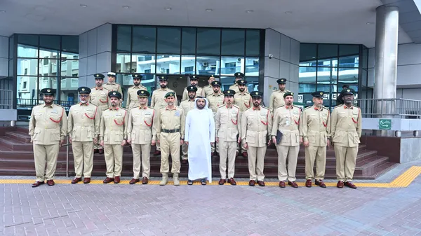 عبدالله المري يتفقد سير العمل في مركز شرطة الرفاعة (2)- Dubai Police Commander-in-Chief Inspects Wor 1